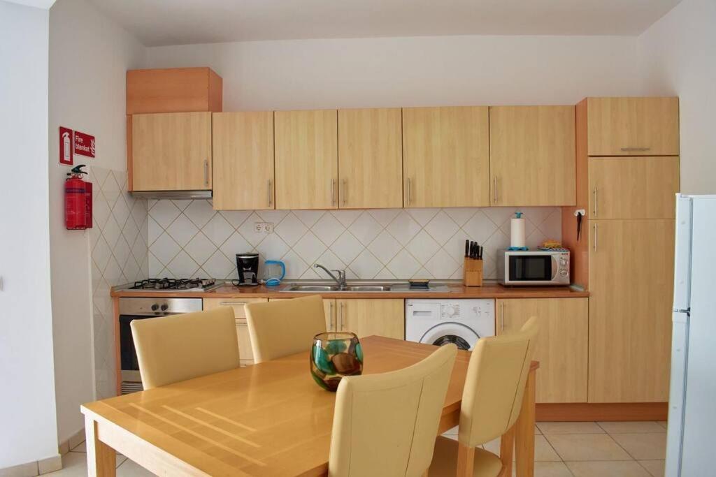 Apartamento T3 Encantador Com Piscina Wifi E Perto De Praia Santa Maria Extérieur photo